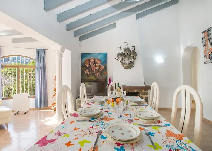 Sanlio - Plusholidays *