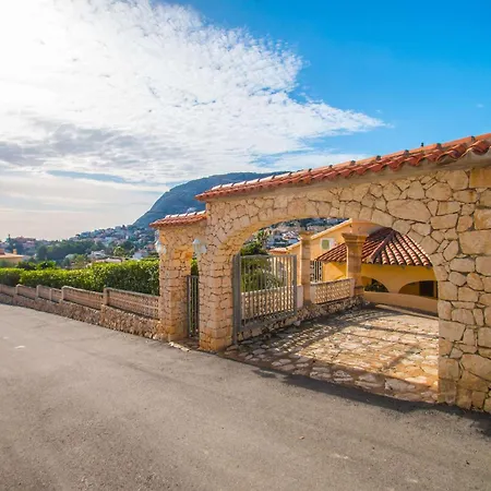 Sanlio - Plusholidays * Calpe