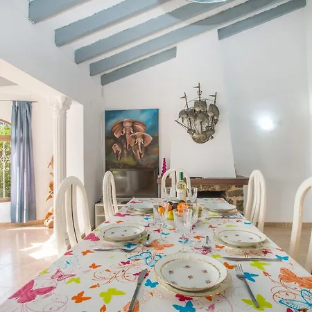 Sanlio - Plusholidays *