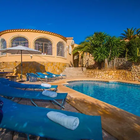 Sanlio - Plusholidays Willa Calpe