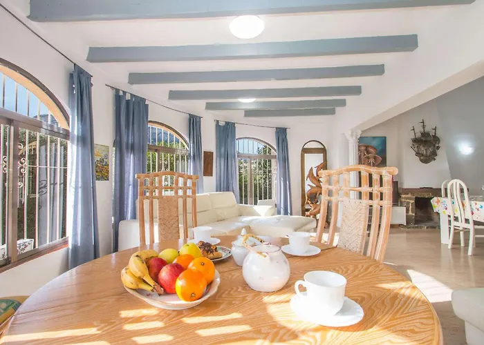 Sanlio - Plusholidays